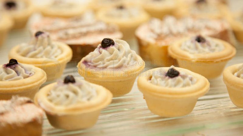 食品代加工：起订量与成本解析**