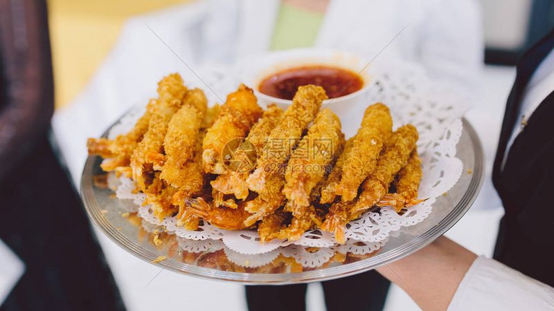揭秘上海烘焙原料批发市场：运费成本解析